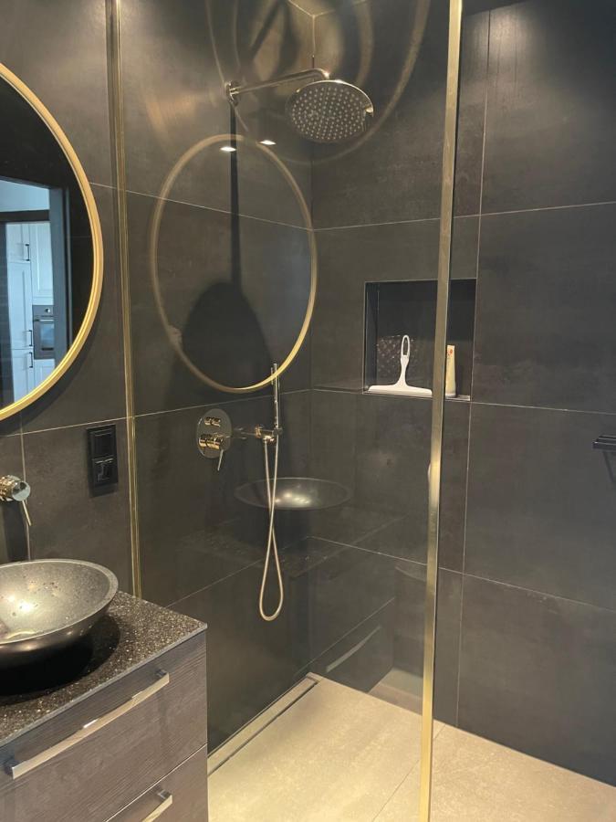 Neptun Apartament Świnoujście Buitenkant foto