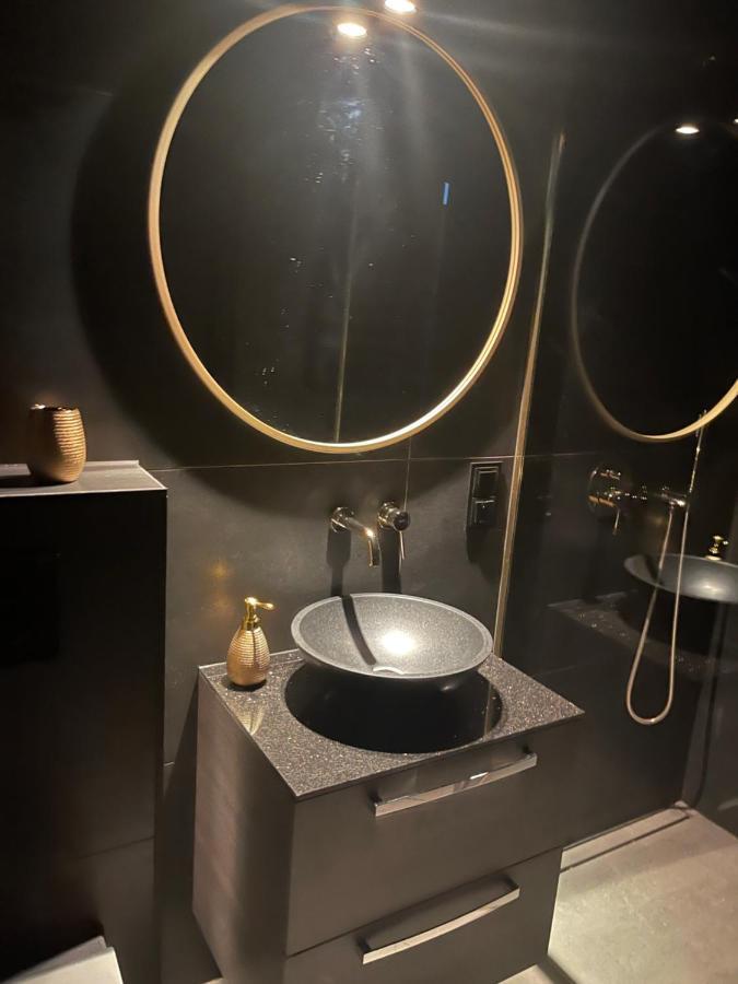 Neptun Apartament Świnoujście Buitenkant foto